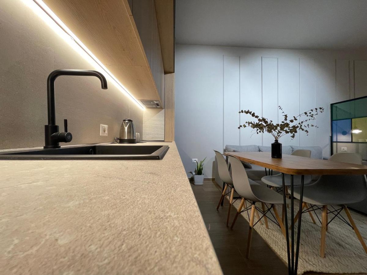 Square 21 Apartments Τίρανα Εξωτερικό φωτογραφία