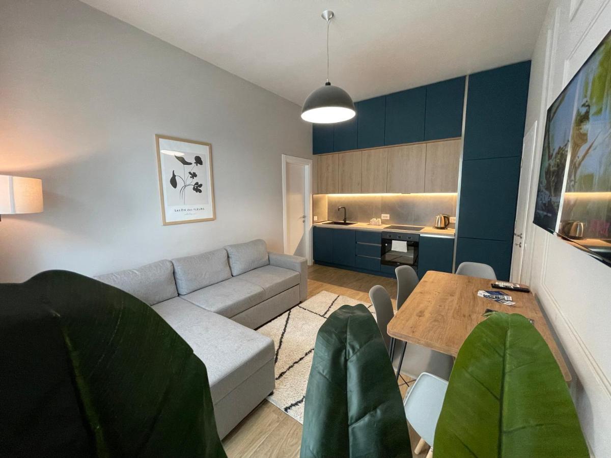 Square 21 Apartments Τίρανα Εξωτερικό φωτογραφία